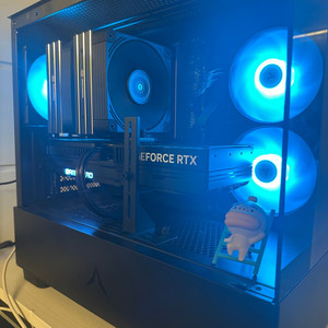 7800x3D + 5070ti 고사양 컴퓨터 판매합니다