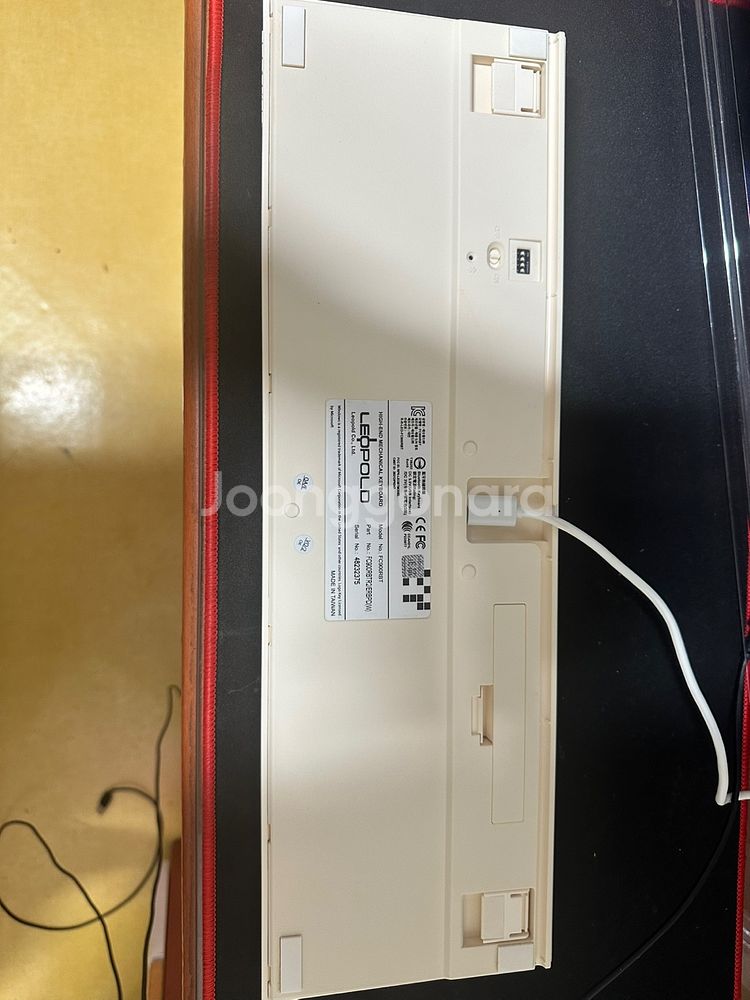 레오폴드 FC900RBT 코랄 블루 키보드 팝니다.--2