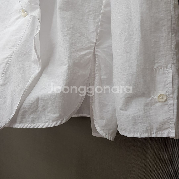 한섬 시스템 언발 프릴카라 코튼 블라우스 s사이즈--4
