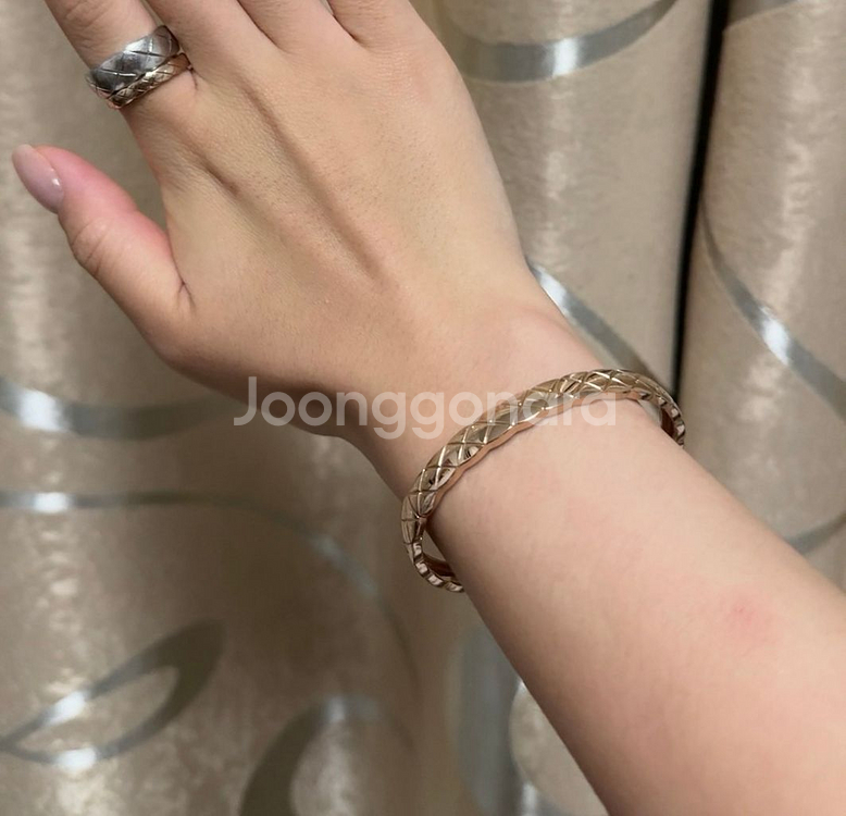 샤넬 팔찌 M사이즈--3