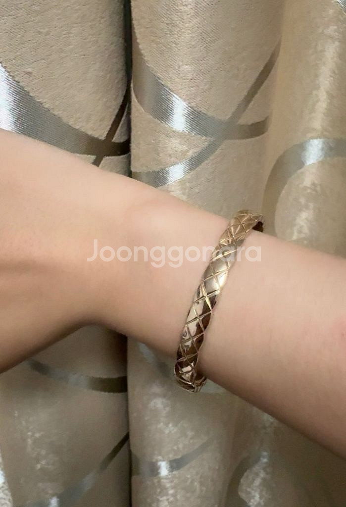 샤넬 팔찌 M사이즈--2