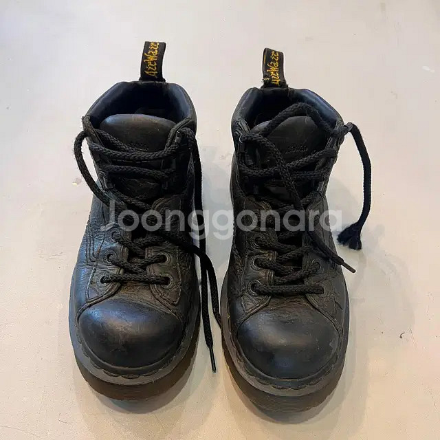 Dr. Martens AirWair 닥터마틴 가죽신발--1