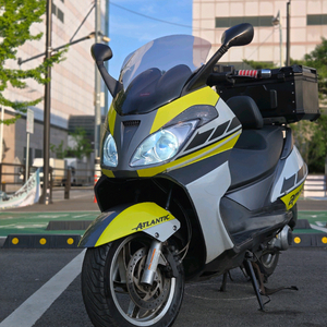 아프릴리아 300cc 빅 스쿠터 아틀란틱300조이맥스