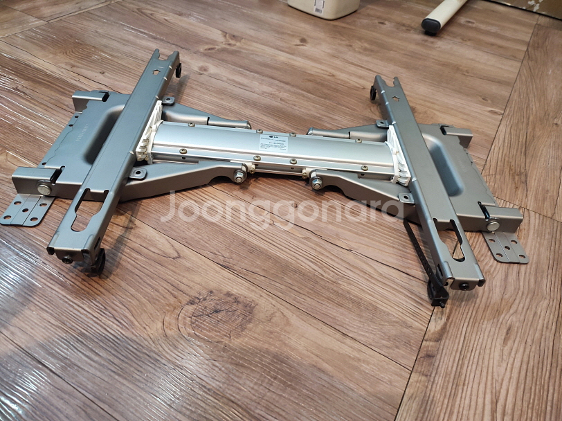 LG TV 벽걸이 브라켓 vesa 400*400--3