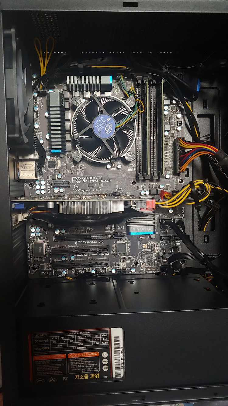 컴퓨터본체 데스크탑 팝니다.(i7 2600,16G등.)--5