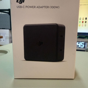 DJI 100w USB-C 전원 어댑터