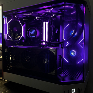 9800X3D/5070Ti Y60 리안리 감성컴퓨터