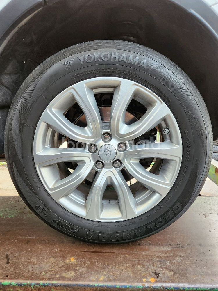 랜드로버 이보크 18인치휠 타이어--0