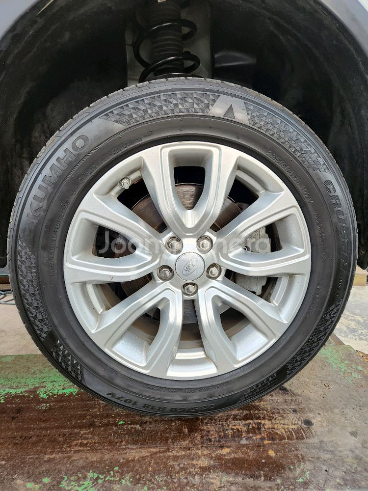 랜드로버 이보크 18인치휠 타이어--4