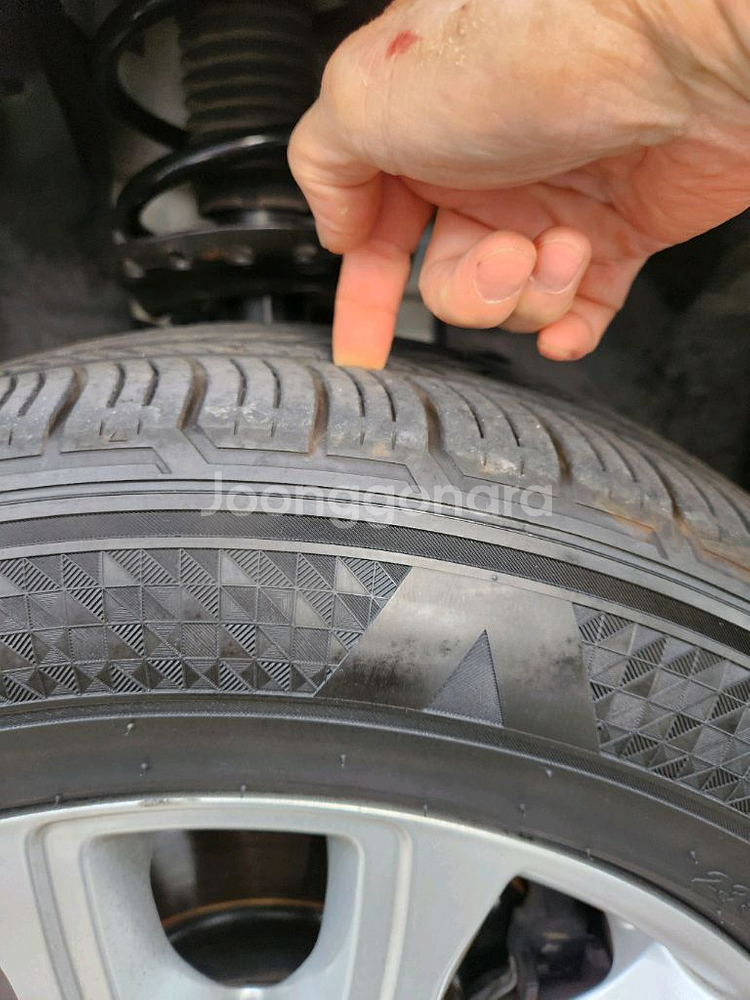 랜드로버 이보크 18인치휠 타이어--5