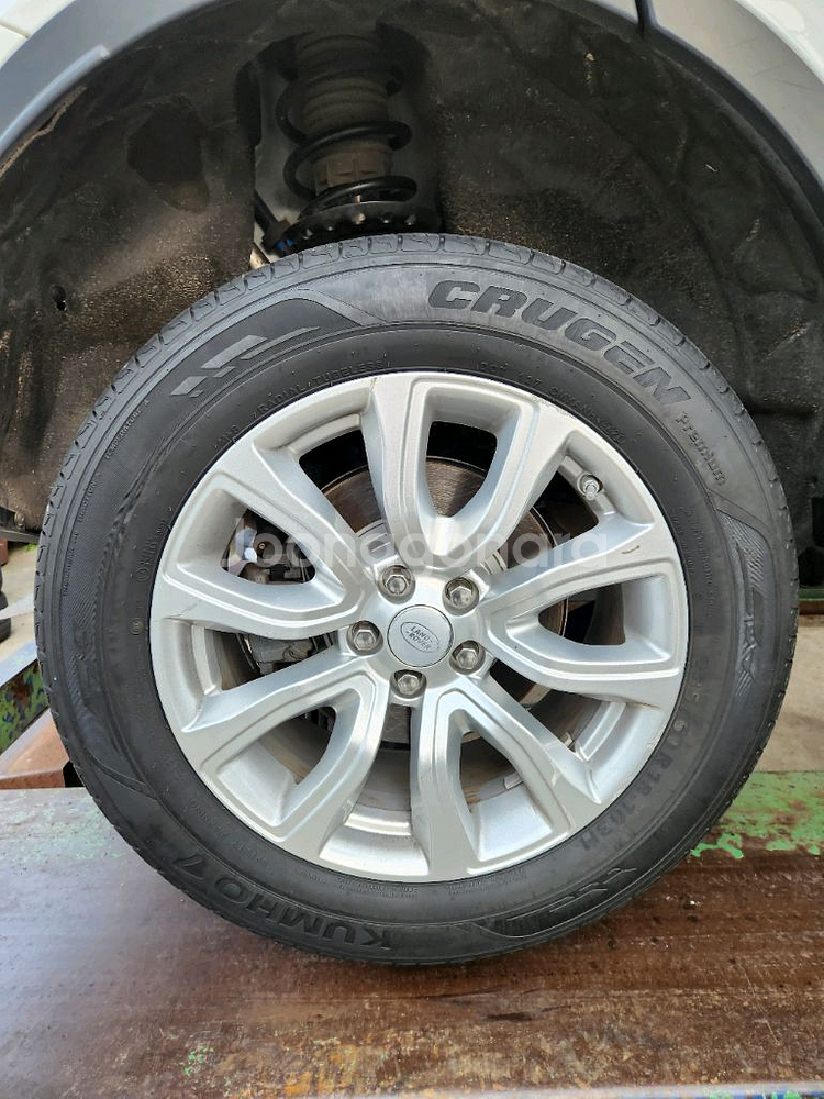 랜드로버 이보크 18인치휠 타이어--6