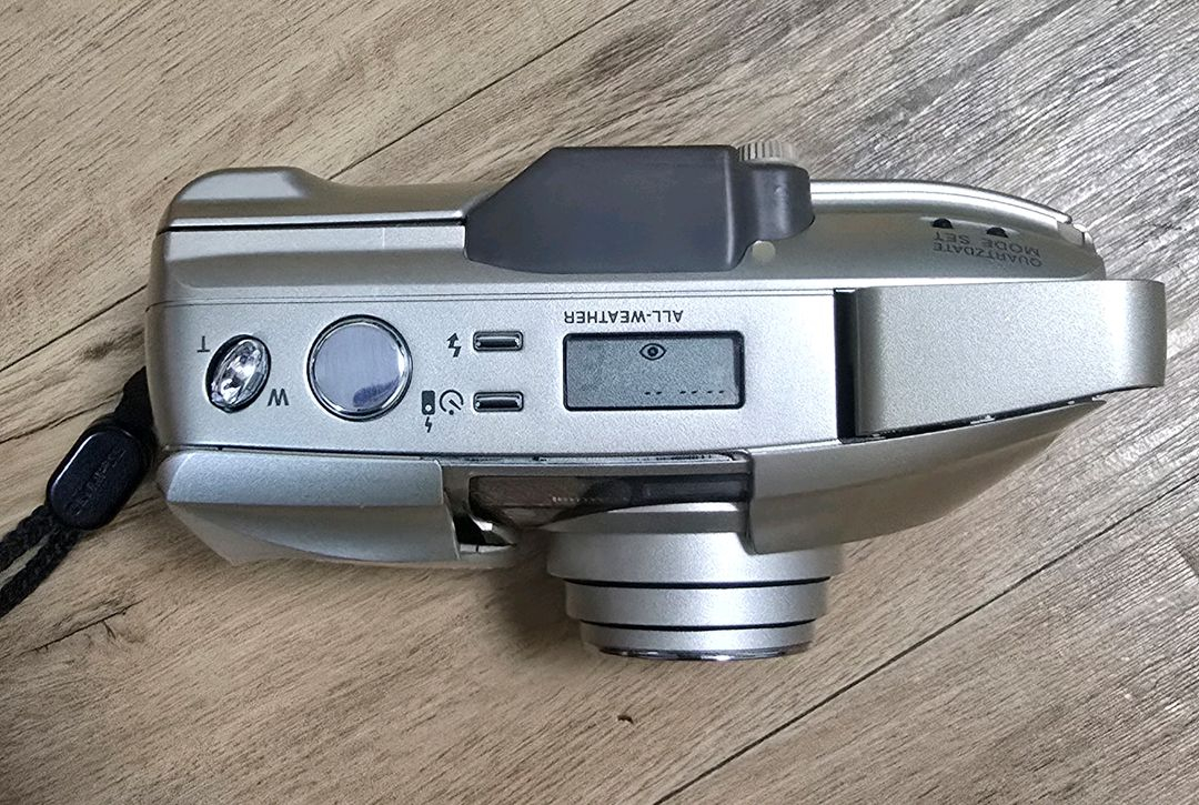 올림푸스 뮤2 줌 필름 카메라 이미지