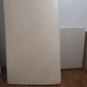 아이보리색 매트리스 한꺼번에 가져가실분만