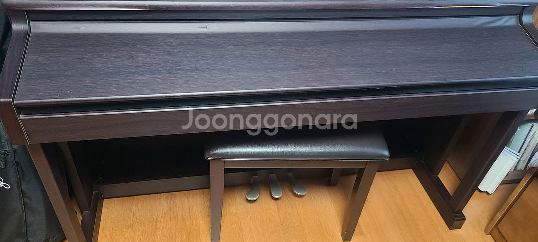 고급쇼파, 냉장고 에어컨, 세탁기 등등.--5