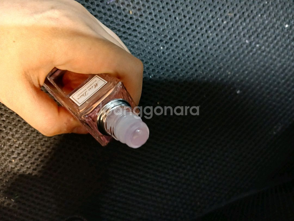 디올 향수(미스 디올 블루밍 부케 롤러 펄오드 뚜왈렛)--1