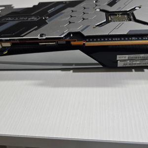 사파이어 5700XT 니트로 팝니다.