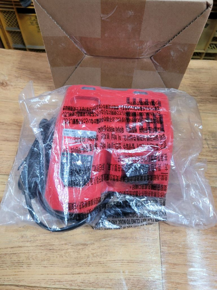 [정품]밀워키고속충전기 밀워키충전기 미사용신품 M12---1