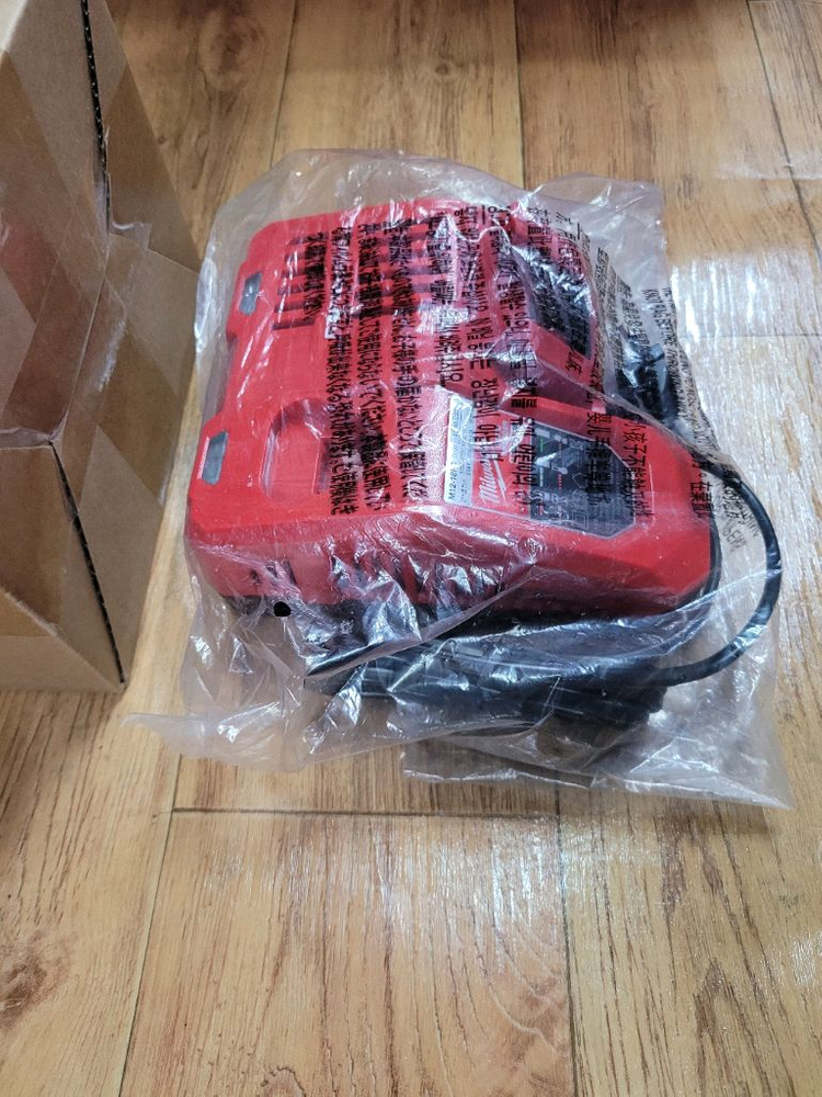 [정품]밀워키고속충전기 밀워키충전기 미사용신품 M12---2