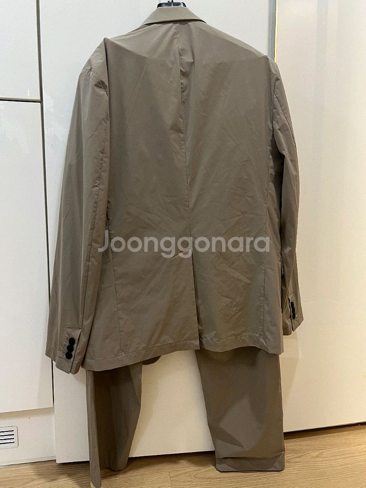 23ss 띠어리 베이지나일론 정장셋업 (새상품급)--1