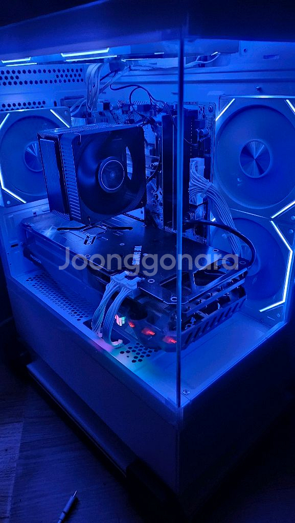 4070s급 초고사양pc본체 급하게 팔아요--2