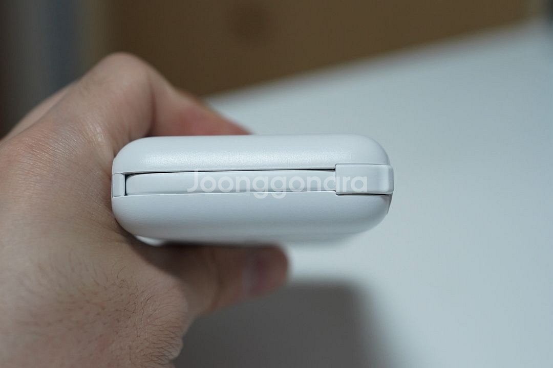 벨킨 C타입 일체형 20W 10000 보조배터리 BPB--2