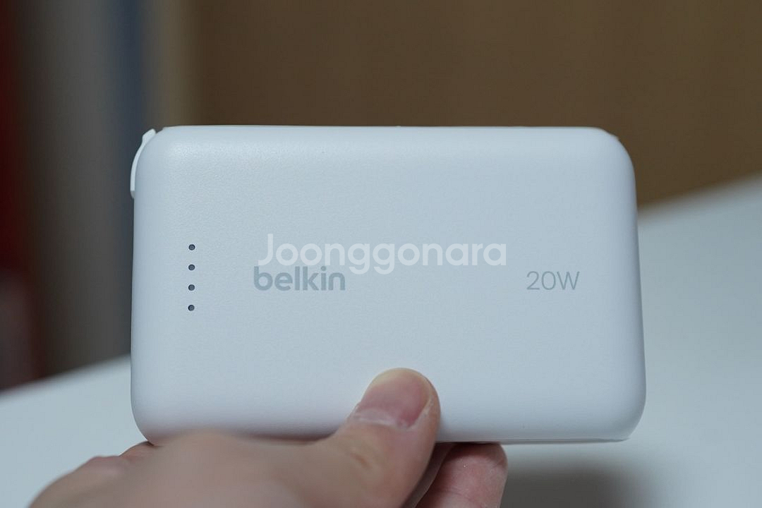 벨킨 C타입 일체형 20W 10000 보조배터리 BPB--1