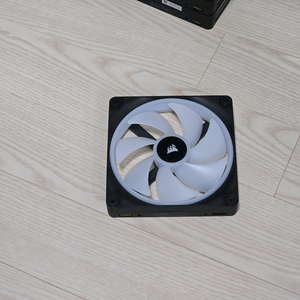 커세어 Link QX140 블랙 11장