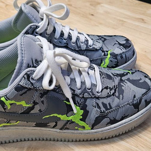 나이키 에어포스 1 07 lx 스모크그레이 275