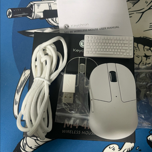 키크론 M4 4K 무선 마우스 화이트