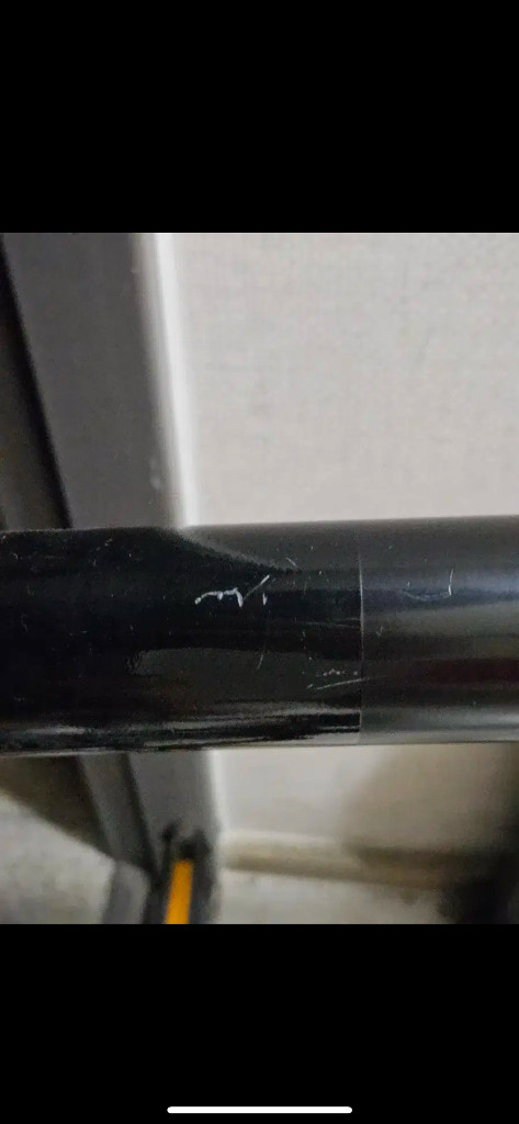 콘스탄틴 멧블랙 (카본88림) 이미지