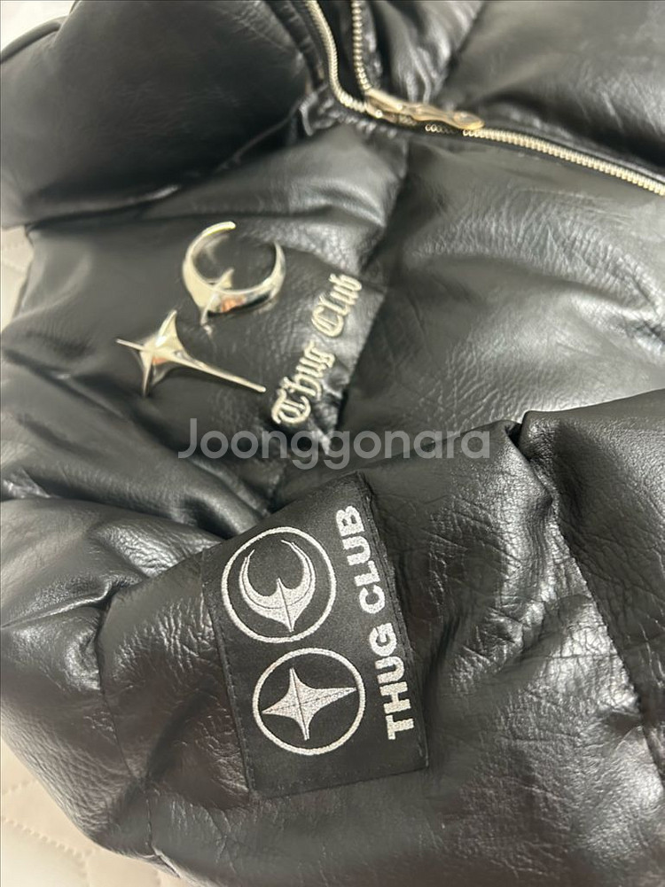 떠그클럽 레더 퍼퍼 자켓 급처합니다--2