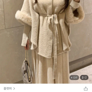 (삽니다) 플랫퍼 엘리네 퍼 케이프 숄 망또 자켓 jk