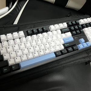 미사용 에포메이커 x Aula 독거미 f108 풀박스