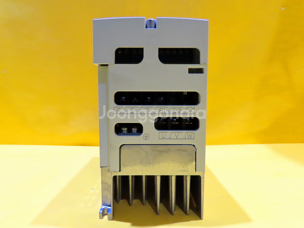 LS SV004iG5A-2 중고 인버터 대당가격--7