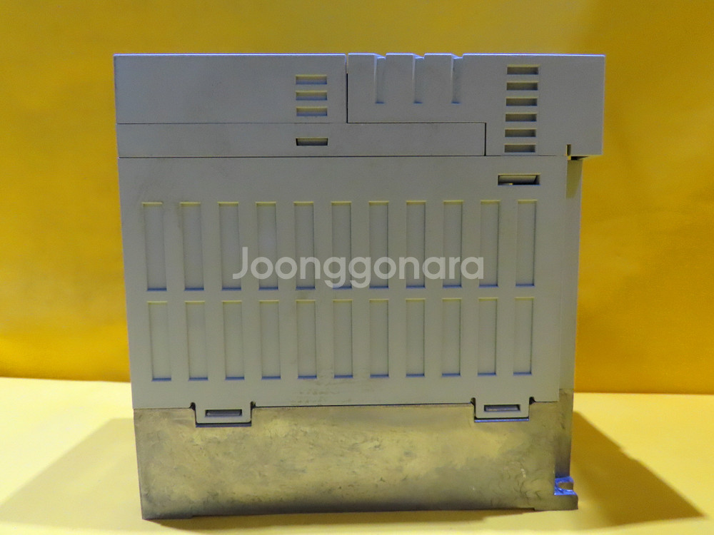 LS SV004iG5A-2 중고 인버터 대당가격--1