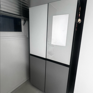 삼성 비스포크 냉장고 RF85B95H2APW 모델입니다