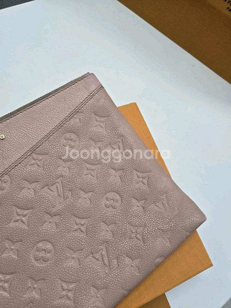 [A급컨디션] 루이비통 앙프렝뜨 데일리 클러치백--4