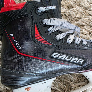 아이스하키 스케이트