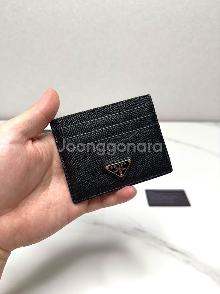 (정품A+)프라다 사피아노 삼각로고 카드지갑--1