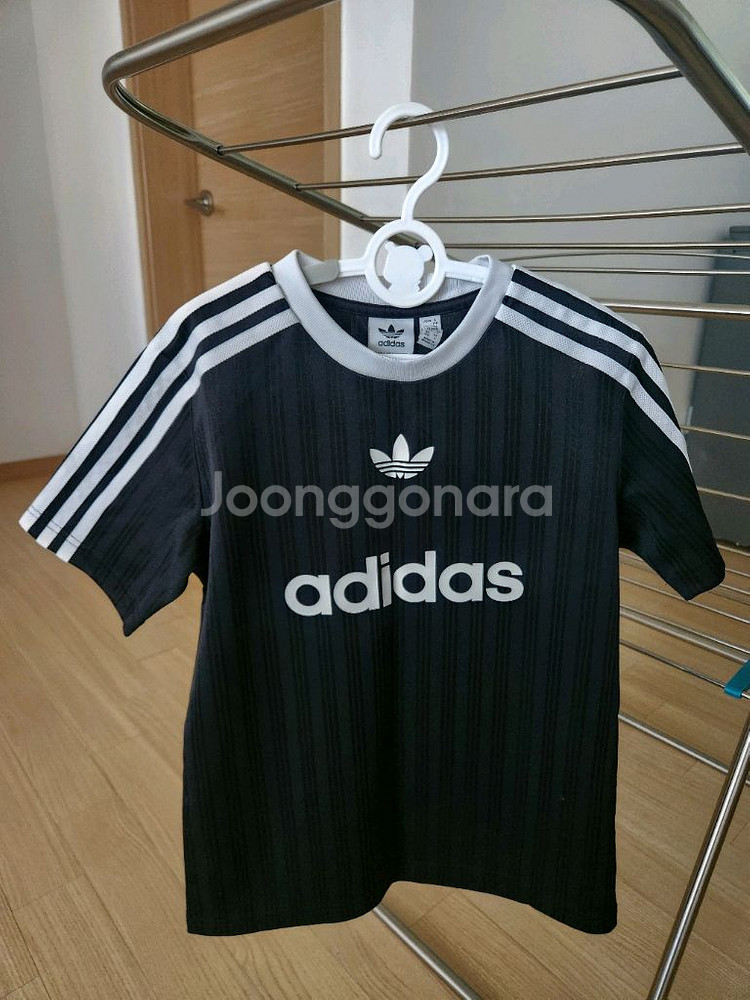 검정,파랑 상하세트 2세트아디다스키즈 140--2