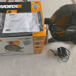웍스 WORX WX095.9 20V 블랙 선풍기 베어툴