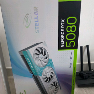 RTX5080 스텔라 화이트 미개봉신품