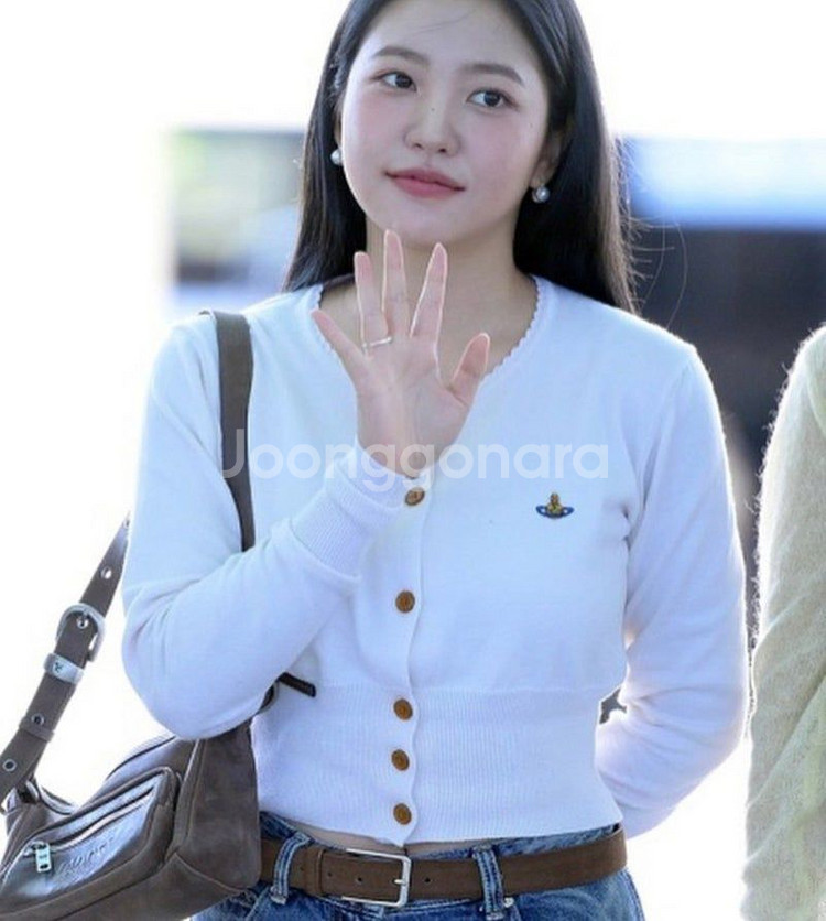 비비안웨스트우드 베아 크롭 가디건 S 예리 현아 착용--3