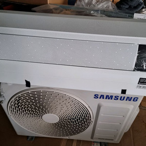 삼성벽걸이에어컨 AR07T9170HCN