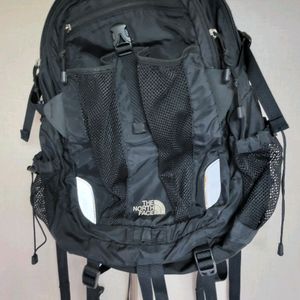 노스페이스 등산가방28리터 NM2DN00A