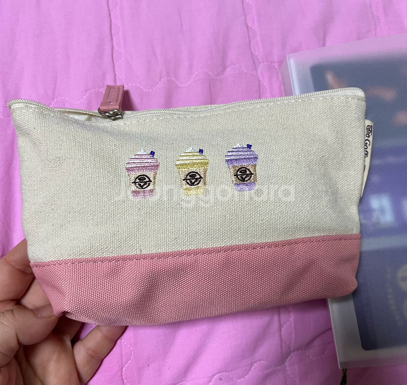 커피빈 시즌별마그넷. 부산마그넷. 뺏지 등 새상품--4