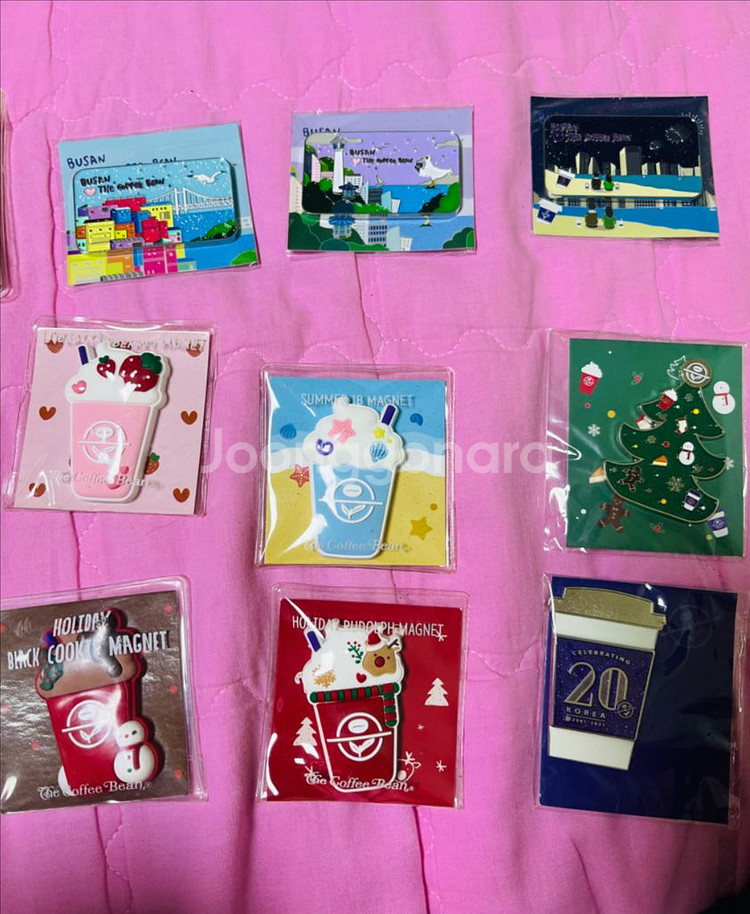 커피빈 시즌별마그넷. 부산마그넷. 뺏지 등 새상품--1