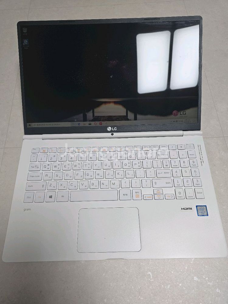 LG그램 15인치 노트북 팝니다 15ZB970-GR5--0