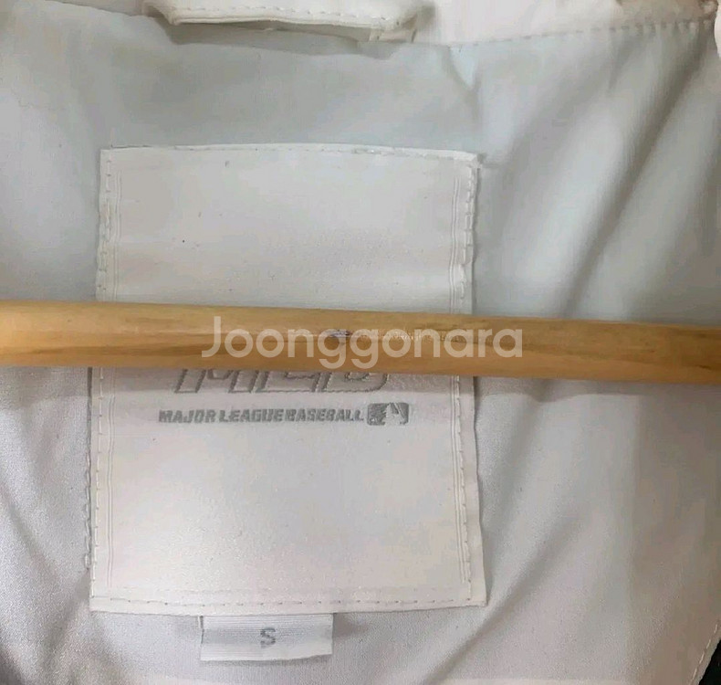 MLB 화이트 오리털 패딩--3