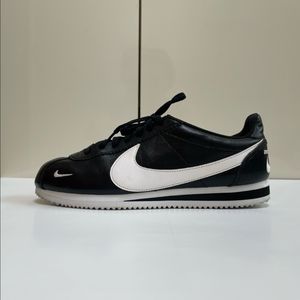 나이키코르테즈 (sport wear) 한정판